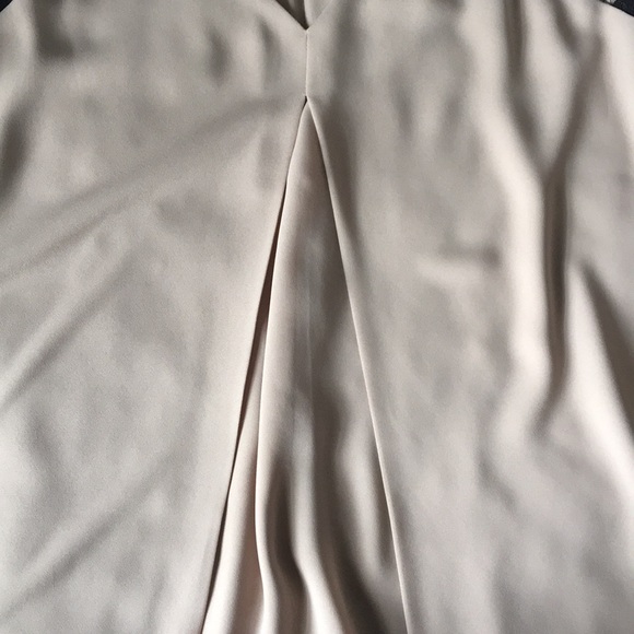 Black and Tan sleeveless top - Picture 4 of 8